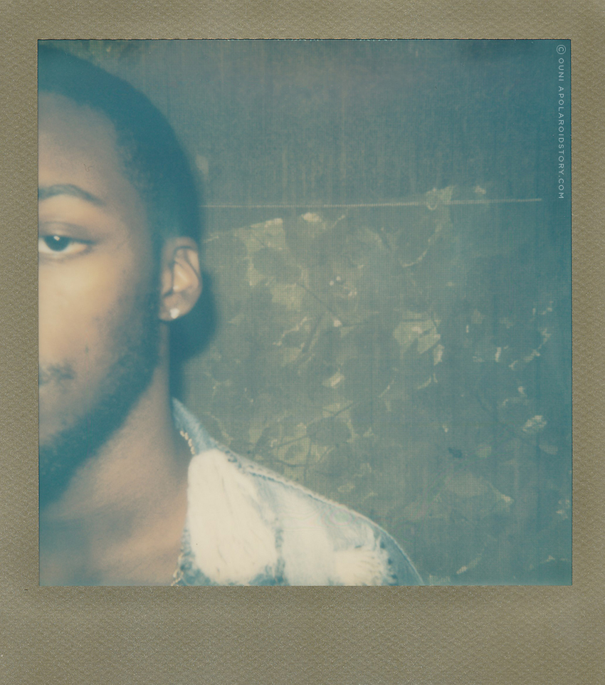 GOLDLINK A POLAROID STORY POLAROID 