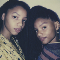 CHLOE + HALLE